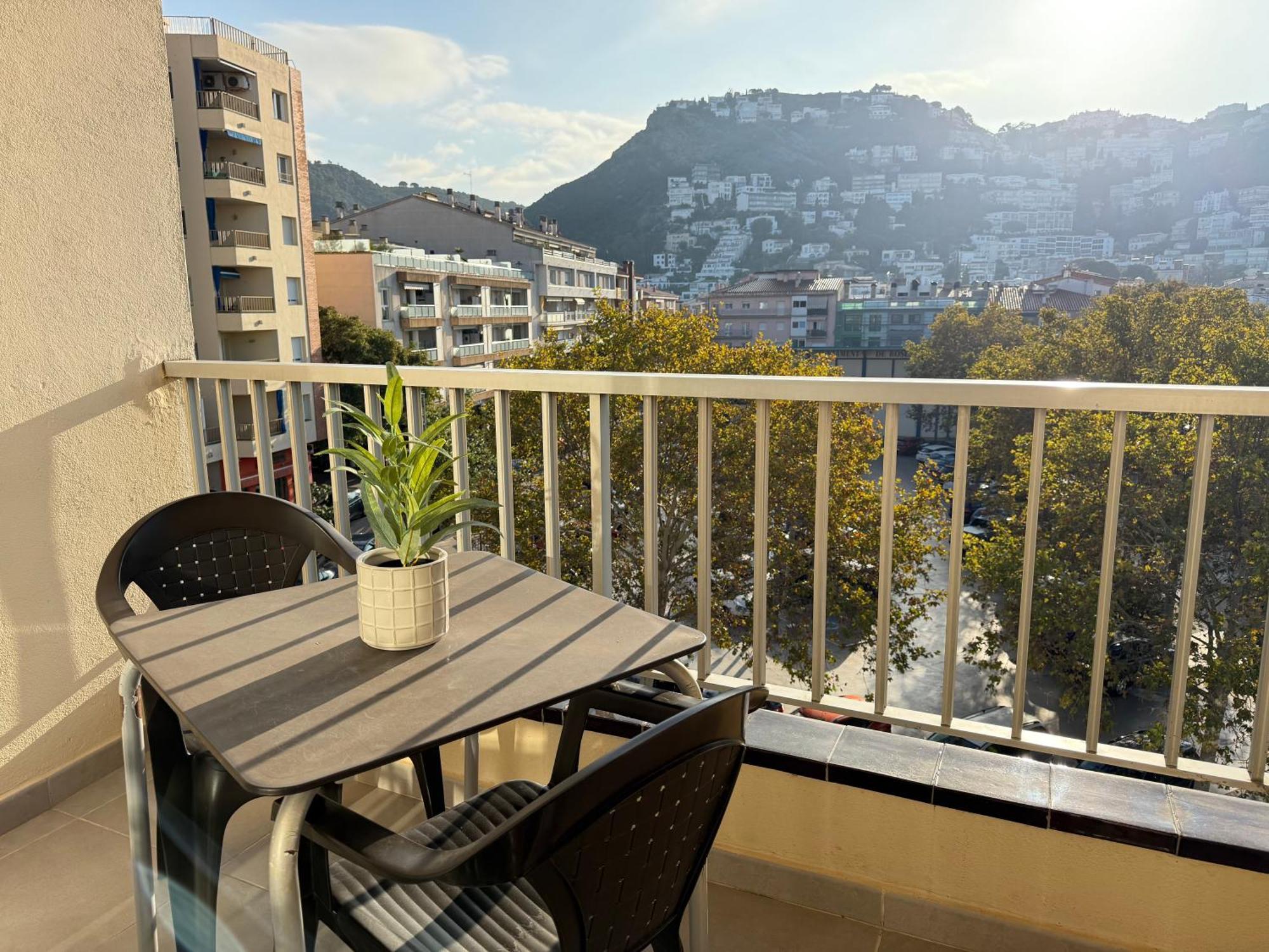 Agi Peater Center Apartment Roses Exterior photo